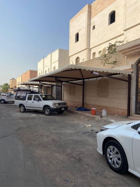 كم أسعار المظلات في جدة والدمام