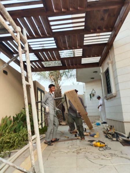 تركيب مظلات خشبية وحديدية 